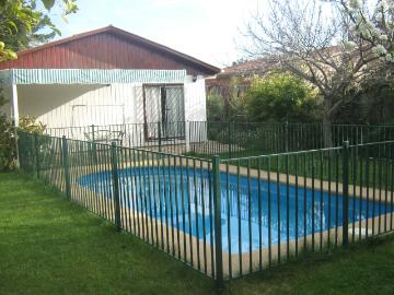 Casa en condominio con piscina y amplio terreno – Villa El Parque, Algarrobo | 3 Dormitorios por 3900.00 en Algarrobo
