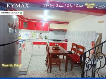 Casa en Condominio con Terraza y 2 Estacionamientos en Azcapotzalco