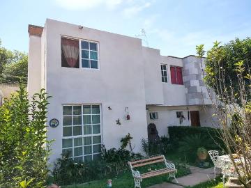 Casa en Condominio Casi con Av Juarez Atras de BBVA Ubicasion Unica / Col Raquet Club