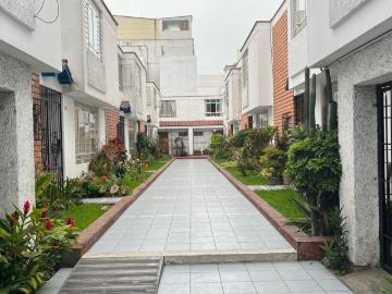 Casa en Condominio cerca a la Universidad el Pacfico UPC