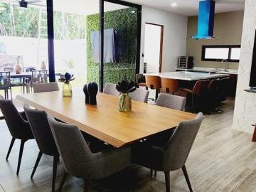 Casa en condominio en Fraccionamiento Bali