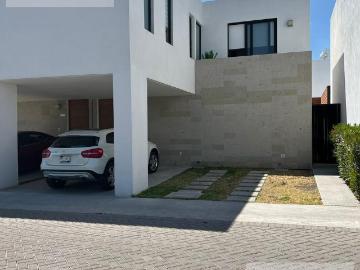 Casa en condominio en Juriquilla Santa Fe