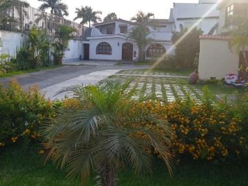 Casa en condominio en Monterrico pisos cerca a Casuarinas