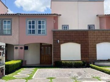 Casa en condominio en Metepec