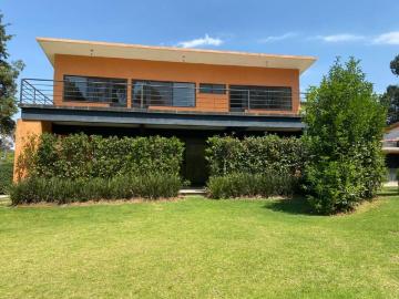 Casa en condominio en renta Calle Fontana Bella 124 124, Avándaro, Valle De Bravo, México, 51200, Mex