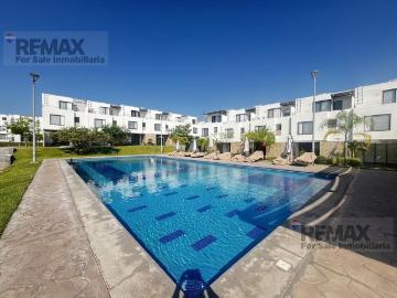 Casa en condominio en renta Club De Golf Santa Fe, Xochitepec, Morelos