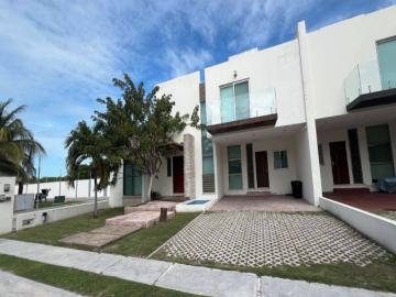 Casa en condominio en renta Club Residencial Azul, Champotón, Ciudad Del Carmen, Campeche, México