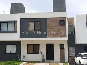Casa en condominio en renta Allegro I Riscos, Paseos De Zakia Poniente, Zakia, Querétaro, México