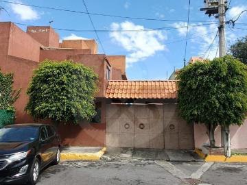 Casa en Condominio en Renta, Arcos Centenario, ?lvaro Obreg?n casi frente a Portal Centenario