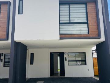 Casa en condominio en Renta en Fraccionamiento Paseo Arboleda, Toluca
