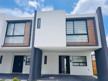 Casa en condominio en Renta en Fraccionamiento Paseo Arboleda, Toluca