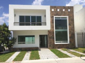 Casa en condominio en renta El Condado, El Pueblito, Querétaro, México