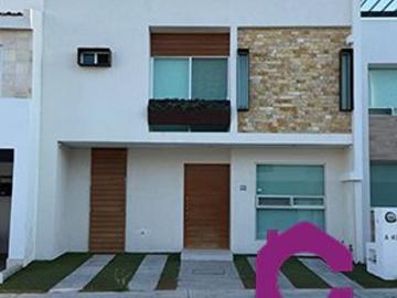 Casa en condominio en renta Hacienda Sta. Fe 5050, Juriquilla, Querétaro, México