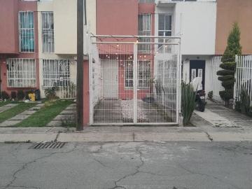 Casa en condominio en renta Santa María Totoltepec, Toluca