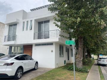 Casa en condominio en renta Santillana Coto 1, Boulevard Santillana, Zona Real, Zapopan, Jalisco, México
