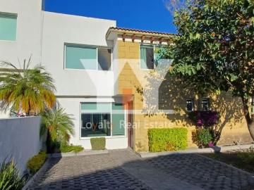 Casa en condominio en renta Privada Bosque De Los Encinos, Bosque De Los Encinos, Condominio I, Fraccionamiento Zen, El Marqués, Querétaro, 76246, Mex