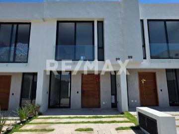 CASA EN CONDOMINIO EN RENTA VALDEPEÑAS
