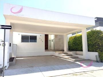 Casa en condominio en renta Villas De Bonaterra, Ciudad De Aguascalientes