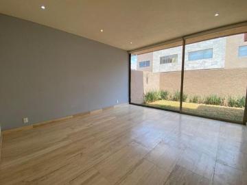 Casa en condominio en venta con jardín y 3 recámaras | San Pedro Mártir