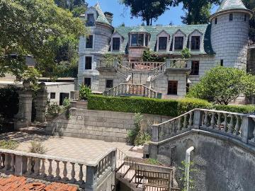 Casa en condominio en venta en Avenida del desierto de los Leones