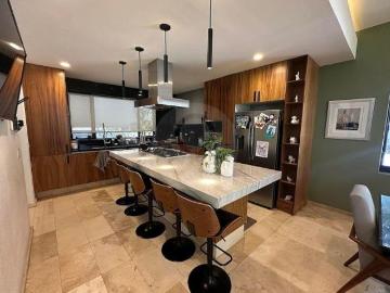 Casa en condominio en venta en Fraccionamiento Los Olivos