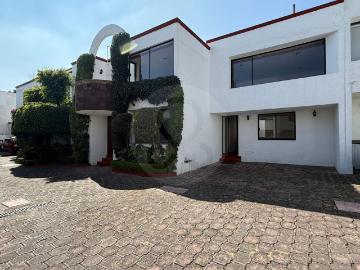 CASA EN VENTA EN LAS AGUILAS