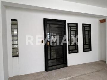 Casa en Condominio en Venta en Residencial Los Pinos, La Mesa Tijuana. 4