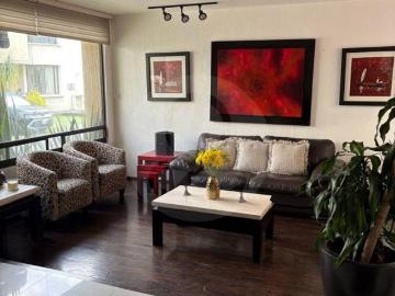 Casa en condominio en venta en Tlalcoligia