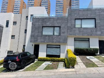 CASA EN CONDOMINIO EN VENTA O RENTA en Zona Esmeralda Conjunto REVA