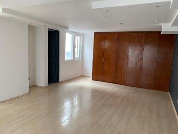 Casa en Condominio en Venta o Renta en Roma Sur con Balc?n y Potencial para Roof Garden