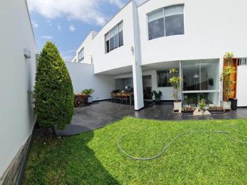 Casa en condominio Sol de la Molina 4 dormitorios