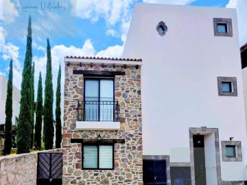 Casa en condominio Villa de los Frailes