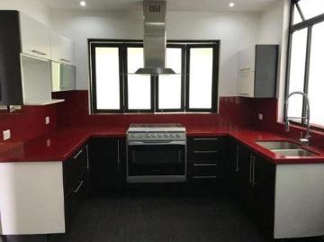CASA EN COTO EN EL FRACCIONAMIENTO PUERTA DEL VALLE, ZAPOPAN, JAL