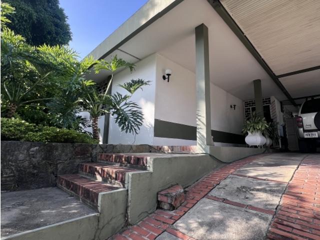 Casa en El Marqués 3H/3B/3P