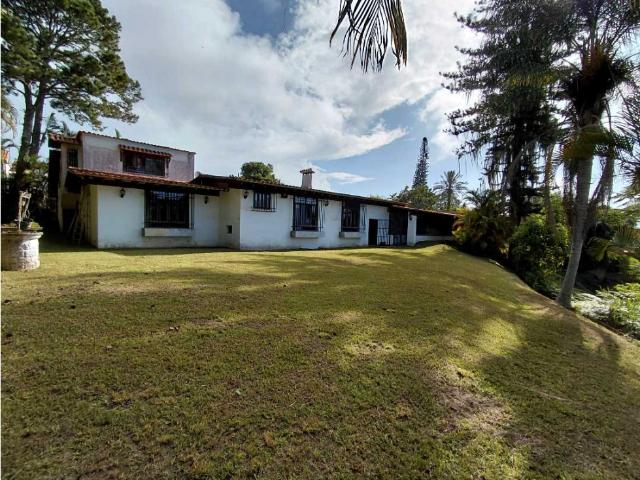 Casa en el Alto Hatillo 750 M2