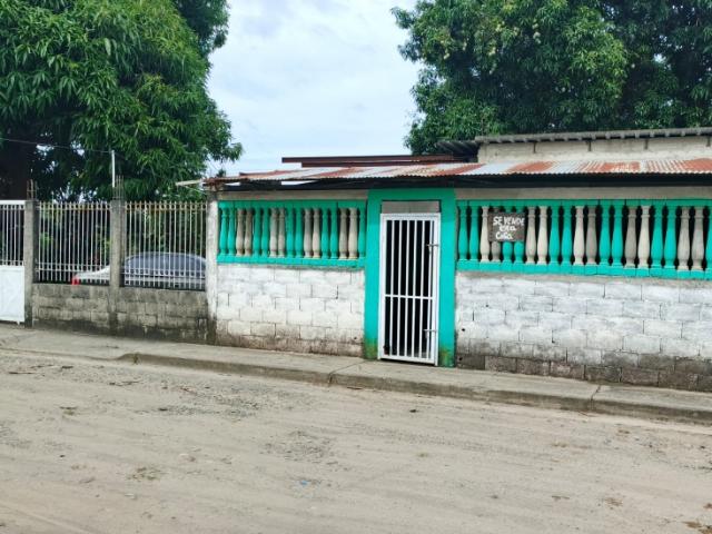 CASA EN EL BRR LA AMISTAD, ZONA LA COLONIA VE21 215LA LFER ECAM