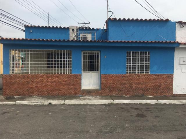 CASA EN EL CENTRO DE MATURIN EN LA CARRERA 6 A VE02 2087SC EROM