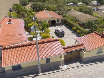 Casa en el corazón de Tumbabiro: rodeada de naturaleza y cerca de piscinas termales