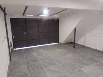 CASA EN EL RETIRO RECIÉN REMODELADA CON EXCELENTE UBICACIÓN EN VENTA
