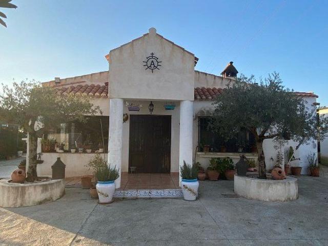 CASA EN EL VACAR
