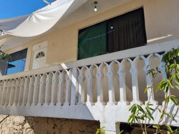 Casa en en venta en Icacos calle 8