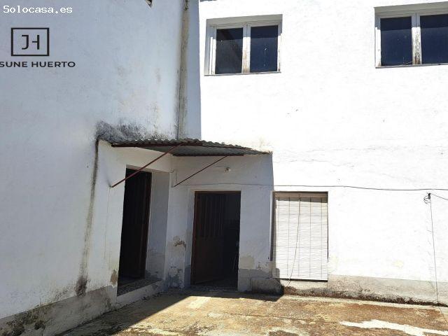 CASA EN ESPARRAGOSA DE LA SERENA