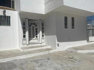 Casa en Esquina amplia ubicación privilegiada