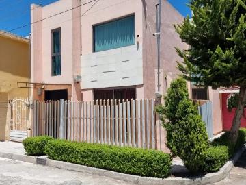 CASA EN ESQUINA EN VENTA EN COLONIA ISSSTE