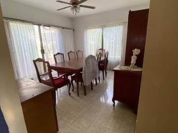 Casa en esquina en venta en Jardines de Mérida