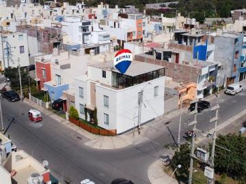 Casa En Esquina Frente A Parque Condominio Villa Club La Tinguiña, Ica