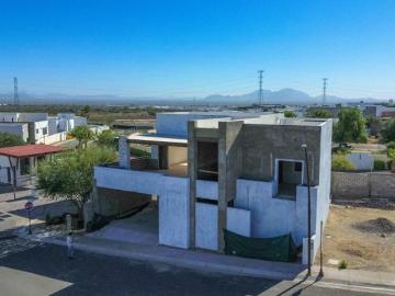 Casa en esquina frente a parque en Ventura Residencial, Hermosillo