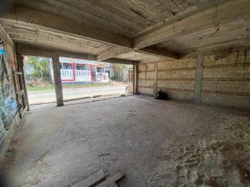 Casa en Estanzuela sobre carretera