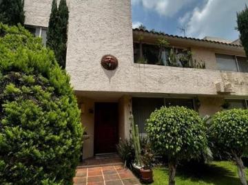 Casa en condominio Fuentes de Tepepan en Tlalpan de 4 Rec?maras con Jard?n