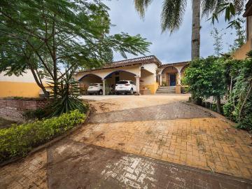 Casa en fracc. de tipo campestre
